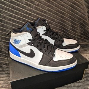 Nike Air Jordan 1 Mid SE
|
Size 11
